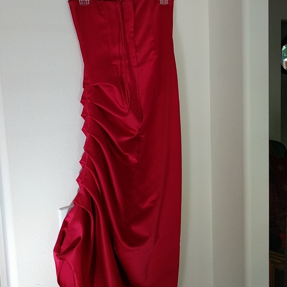 Dress - Picture 6 of 8